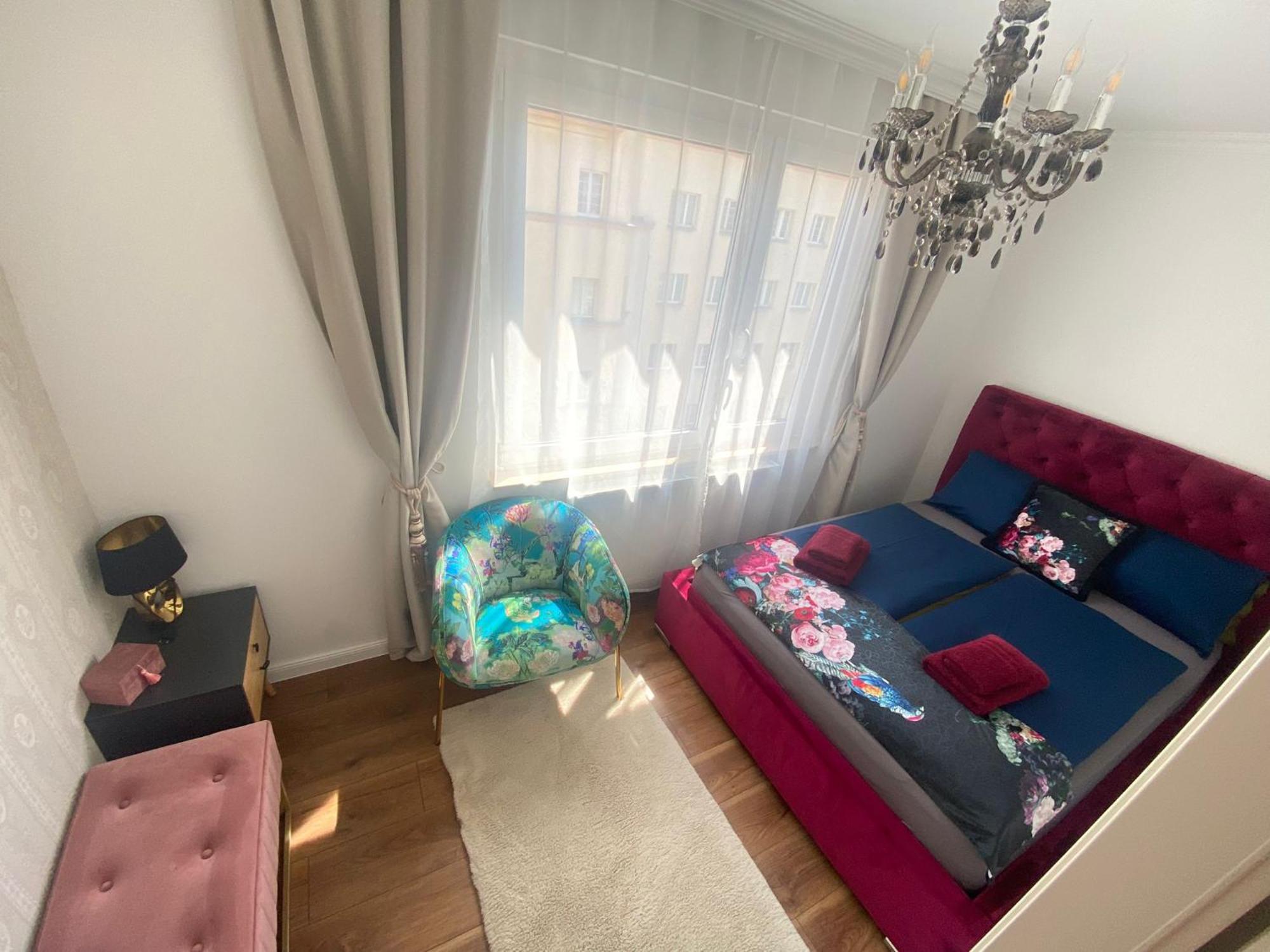 Appartement Royal Deluxe-free Garage,near Schoenbrunn Palace Wenen